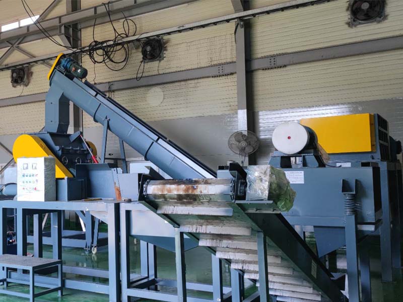 バッテリー破砕分離リサイクルライン/バッテリーカッターです